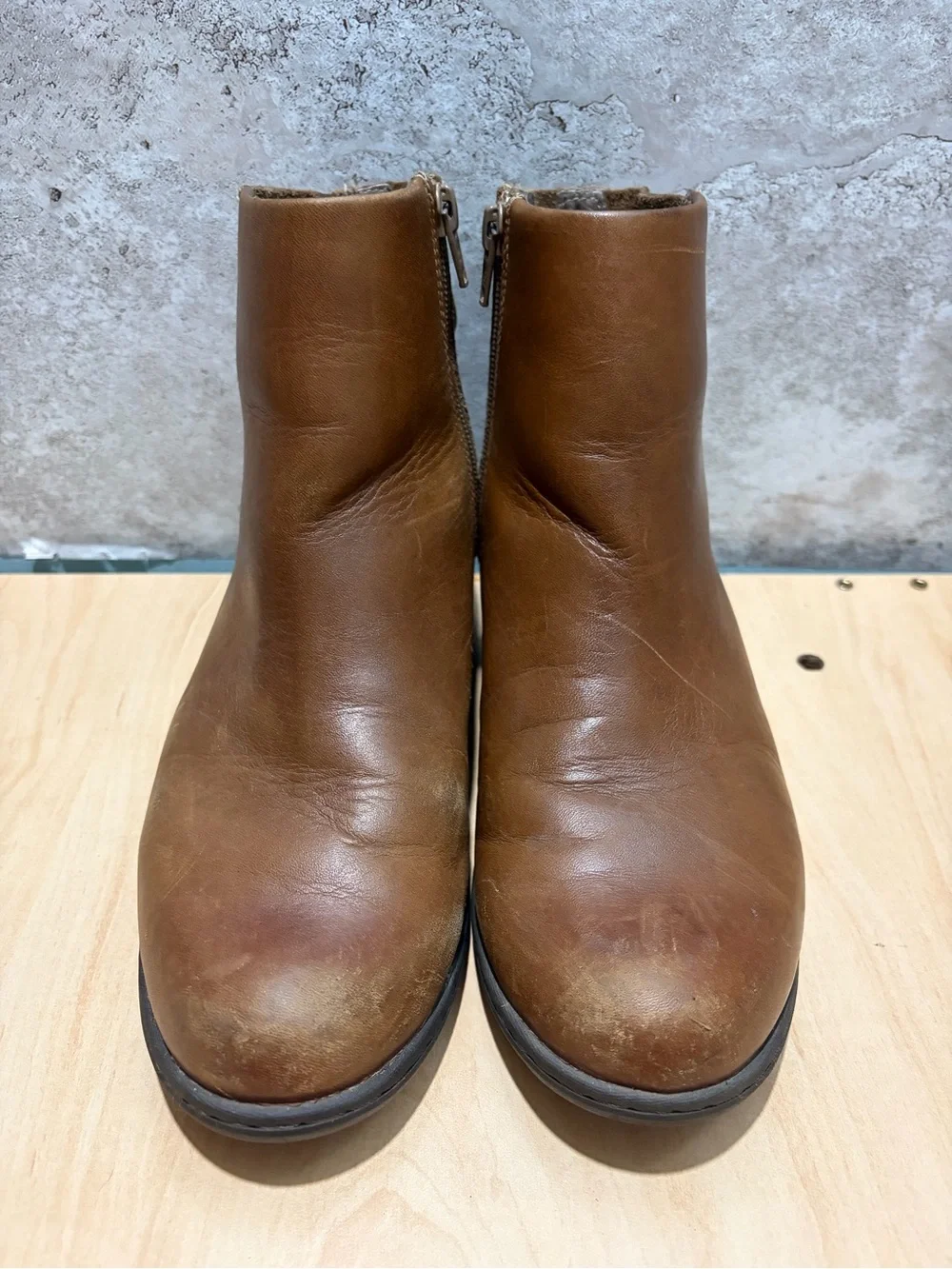 Bogs Carly Low Leather Boot size 38 Or Women’s 7.5-8